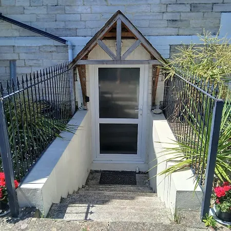 Grantham House-3