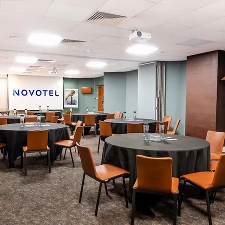 Novotel Cardiff Centre-3