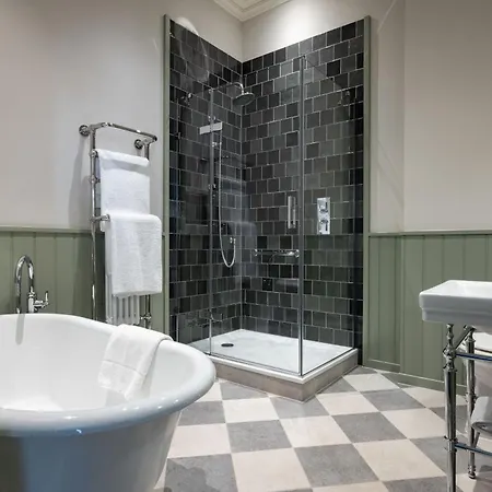 Dumbleton Hall-2