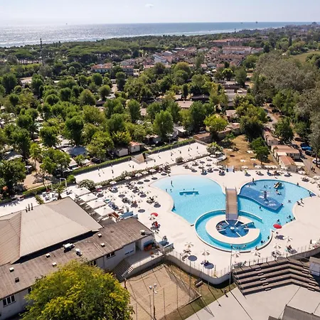 Club del Sole Adriano Family Collection-2
