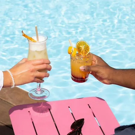 Moxy Antibes Sophia Antipolis-2