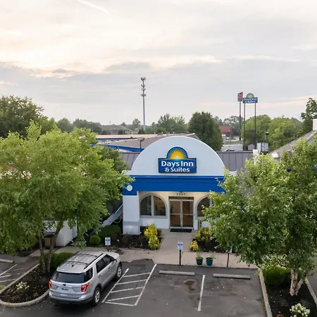 Days Inn & Suites By Wyndham Lexington-2