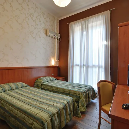 Hotel Universo-2