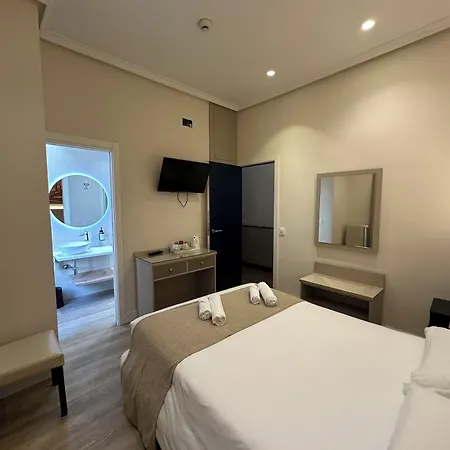 Hostal Atocha Almudena Martin-2