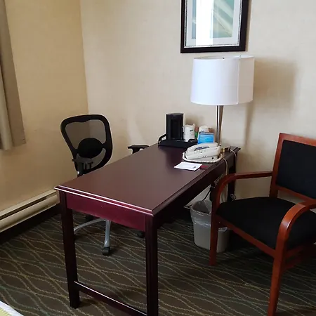 Best Western Plus Durham Hotel & Conference Centre-3
