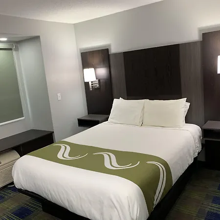 Quality Inn Owatonna Near Medical Center-3
