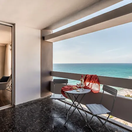 The Seasons Hotel -Studio & Suite-2