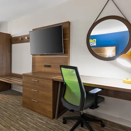 Comfort Inn & Suites Tyler North-2