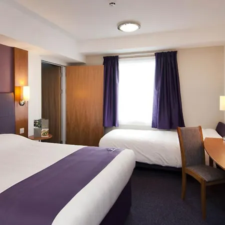 Premier Inn London Euston-3