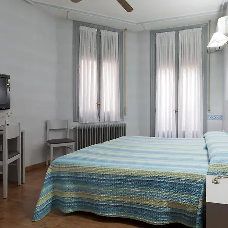Hostal Andorra-2