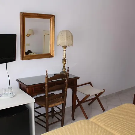 Hotel Villa Mora-2