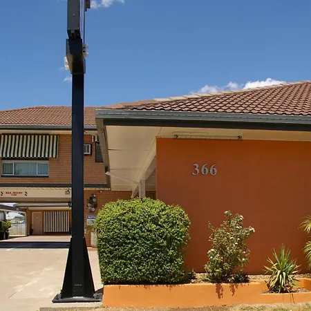 Golden Harvest Motor Inn Moree-2