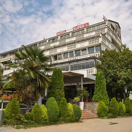 Hotel Super 8-2