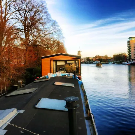 Houseboat Concordia B&B-3