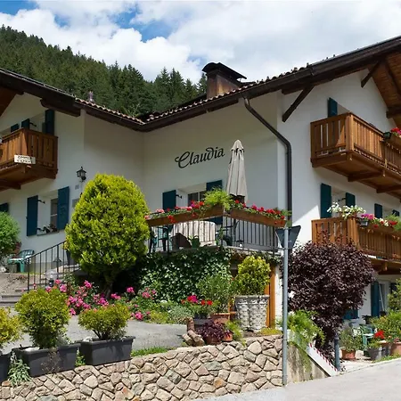 Haus Claudia B&B-3
