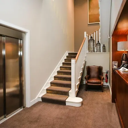Gleesons Townhouse Booterstown-2