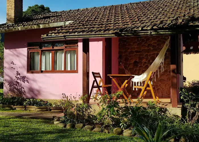 Hotel com piscina: Pousada Beira rio