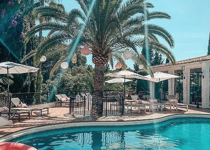 Hôtel Jacuzzi: Jardines De La Reina Boutique Bed&Breakfast