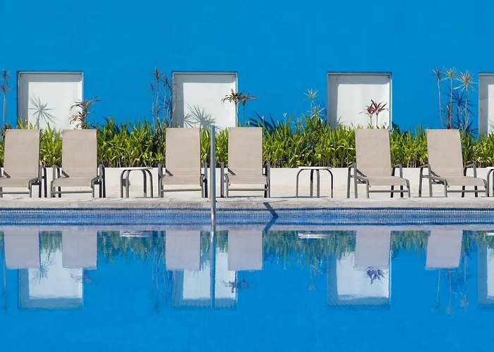 Airport Hotel: One Puerto Vallarta Aeropuerto