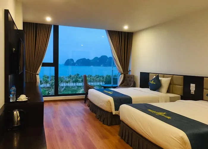 Golden Palm Halong