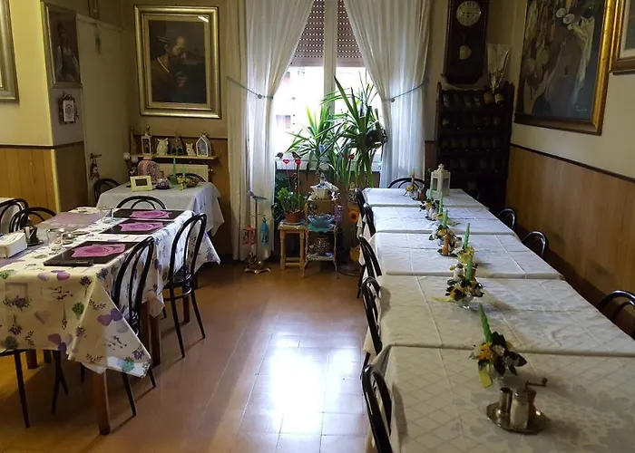 Albergo economico: Pensione Santachiara