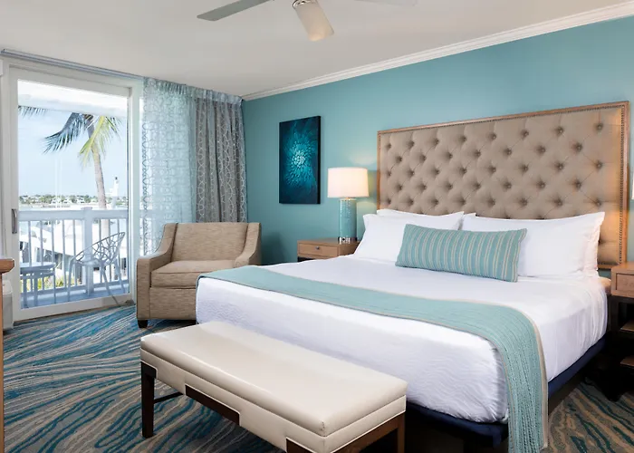 Romantic hotel: Opal Key Resort & Marina
