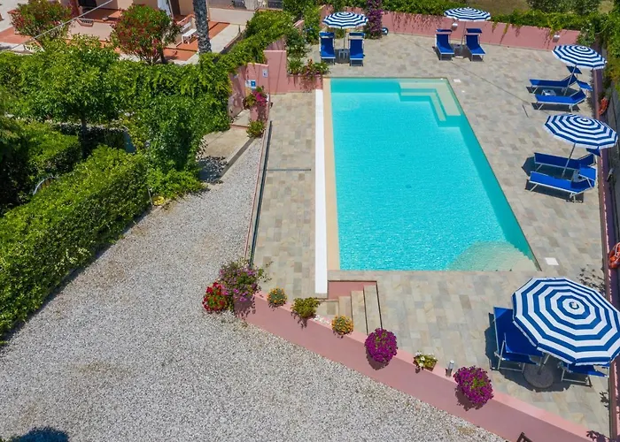 Appartamento : Elbaloves Appartaments Villa