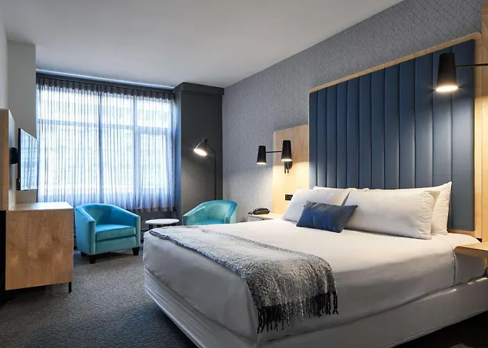 Carleton Suite