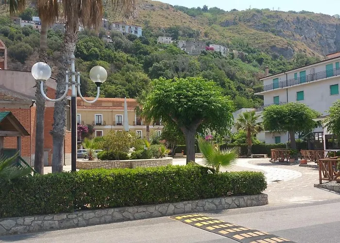 Due Passi Dal Mare