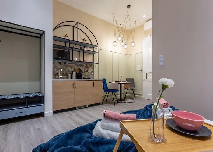 All Vacation Rentals Gellert Budapest Suites