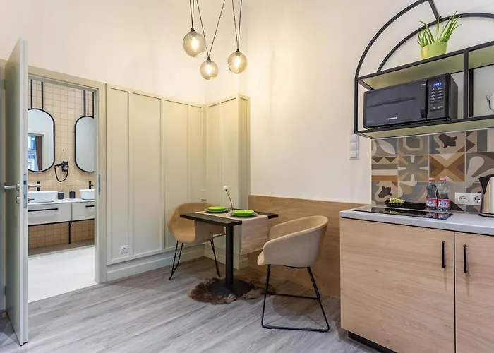 All Vacation Rentals Gellert Budapest Suites