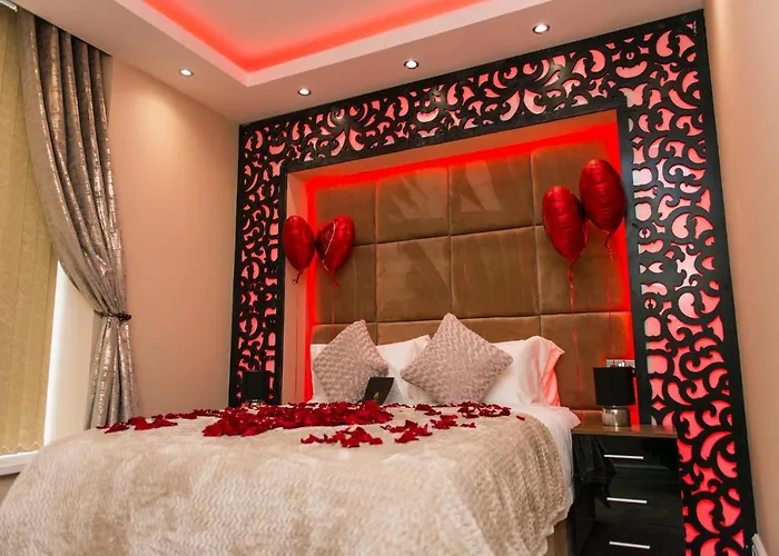 Apartments Aphrodite Suites Huddersfield