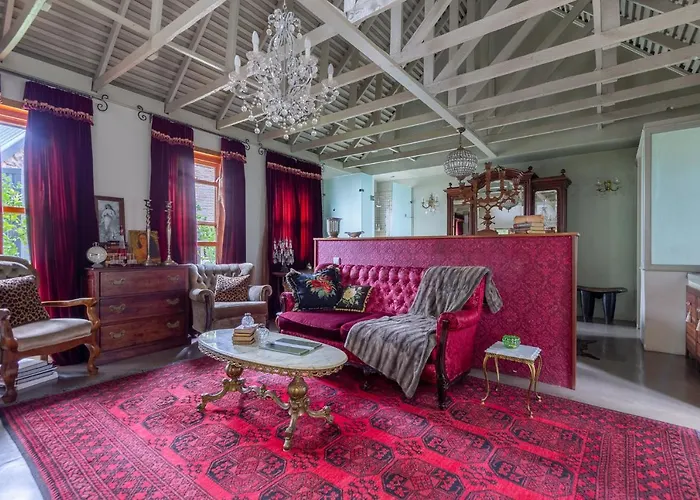 Festina Lente Guesthouse