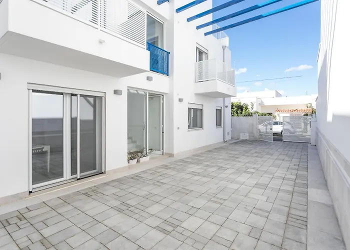 La villa: Sunset Holidays