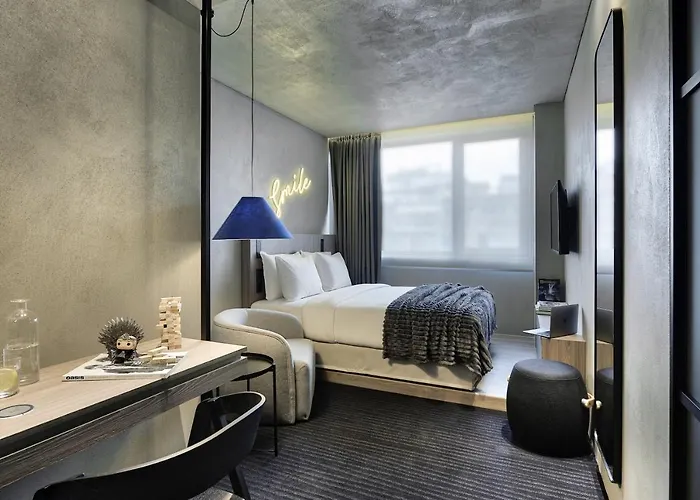 Hôtel avec piscine: Onoma Hotel