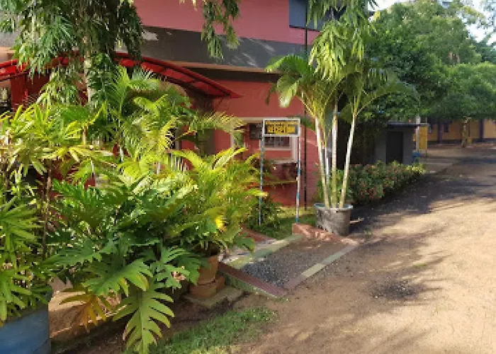 Guests house Whispering Palms Resort