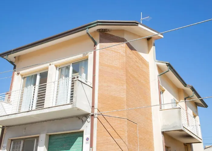 Appartamento : Casa Cesano Mare