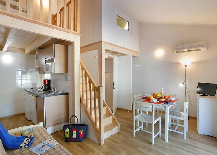 Hotel pres du College: Residence Nemea Les Sables Vignier