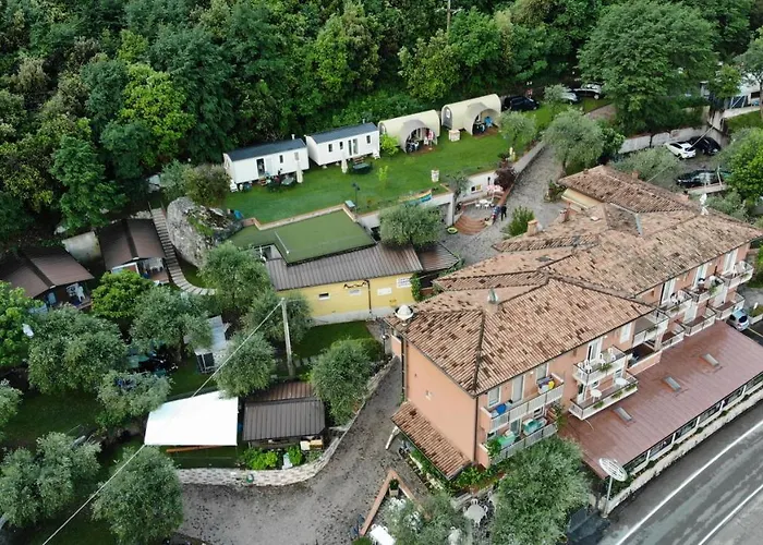 Hotel sulla spiaggia: Camping Alpino - Nature Village