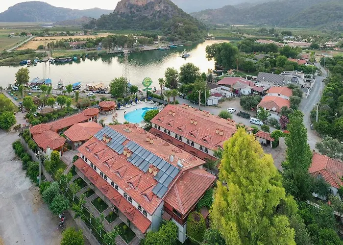 Hotel with pool: Portakal Hotel Dalyan