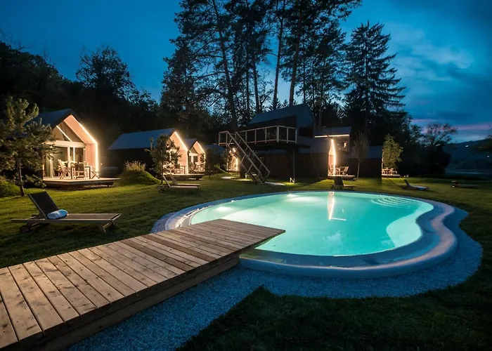 : Luxury glamping Chocolate village