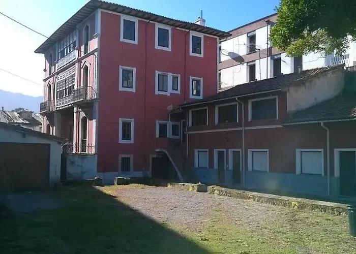 Hotel cerca del colegio: Albergue La Casona Del Peregrino