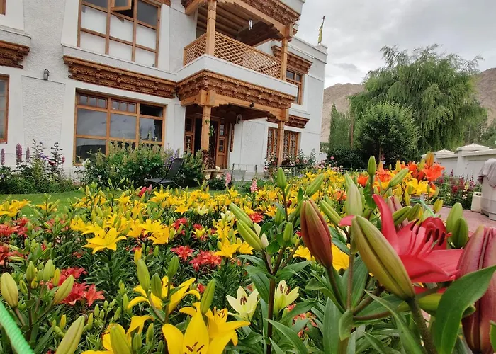 Namra Villa