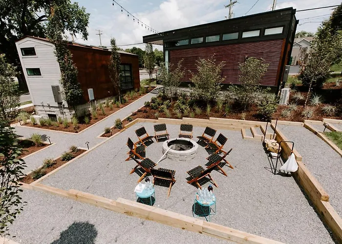 Ironwood Grove, Tiny House Hotel