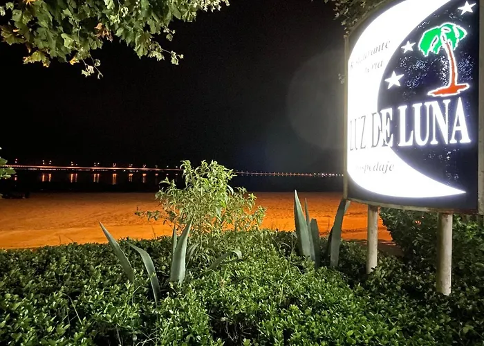 Casa de huéspedes: Hostal Restaurante Luz de Luna