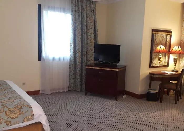 Cheap hotel: Golden Hotel