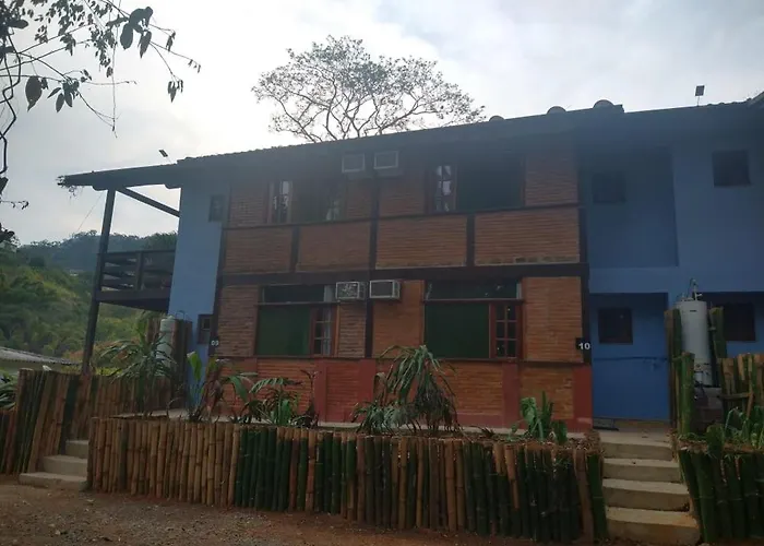 Hotel com jacuzzi: Pousada Riacho Da Serra