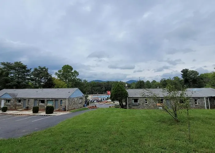 Motel: Rock Haven Motel