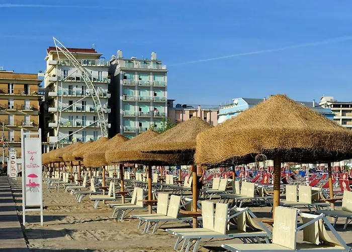 Hotel sulla spiaggia: Holiday Thea & Residence