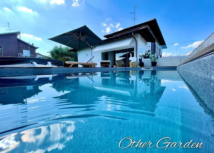 Other Garden - Luxury Bed And Breakfast